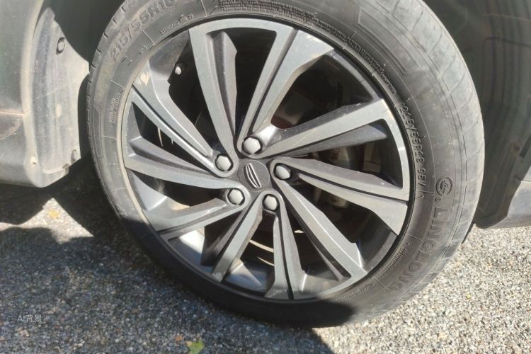 GEELY Coolray 2020 immagine di auto #9
