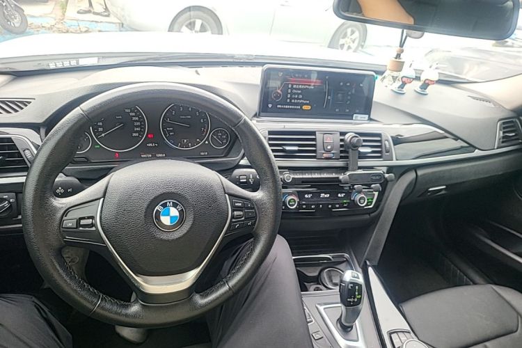 BMW 3 Series 2017 #10 BMW 3 Series 2017 car image #10
