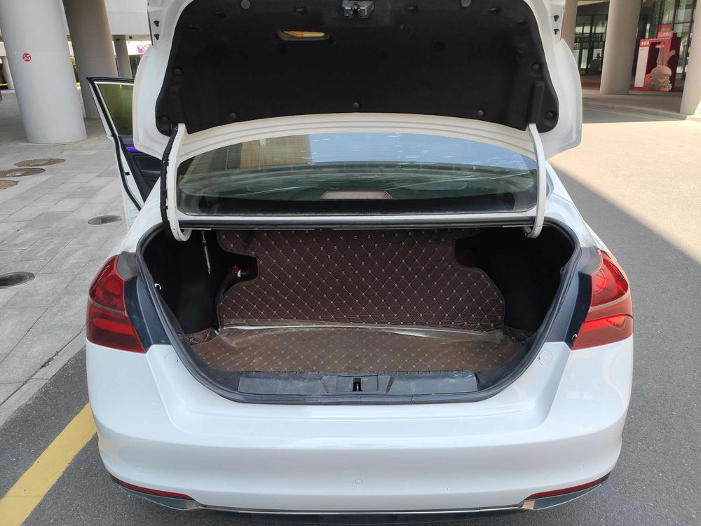 GEELY Emgrand 2018 #15 GEELY Emgrand 2018 car image #15