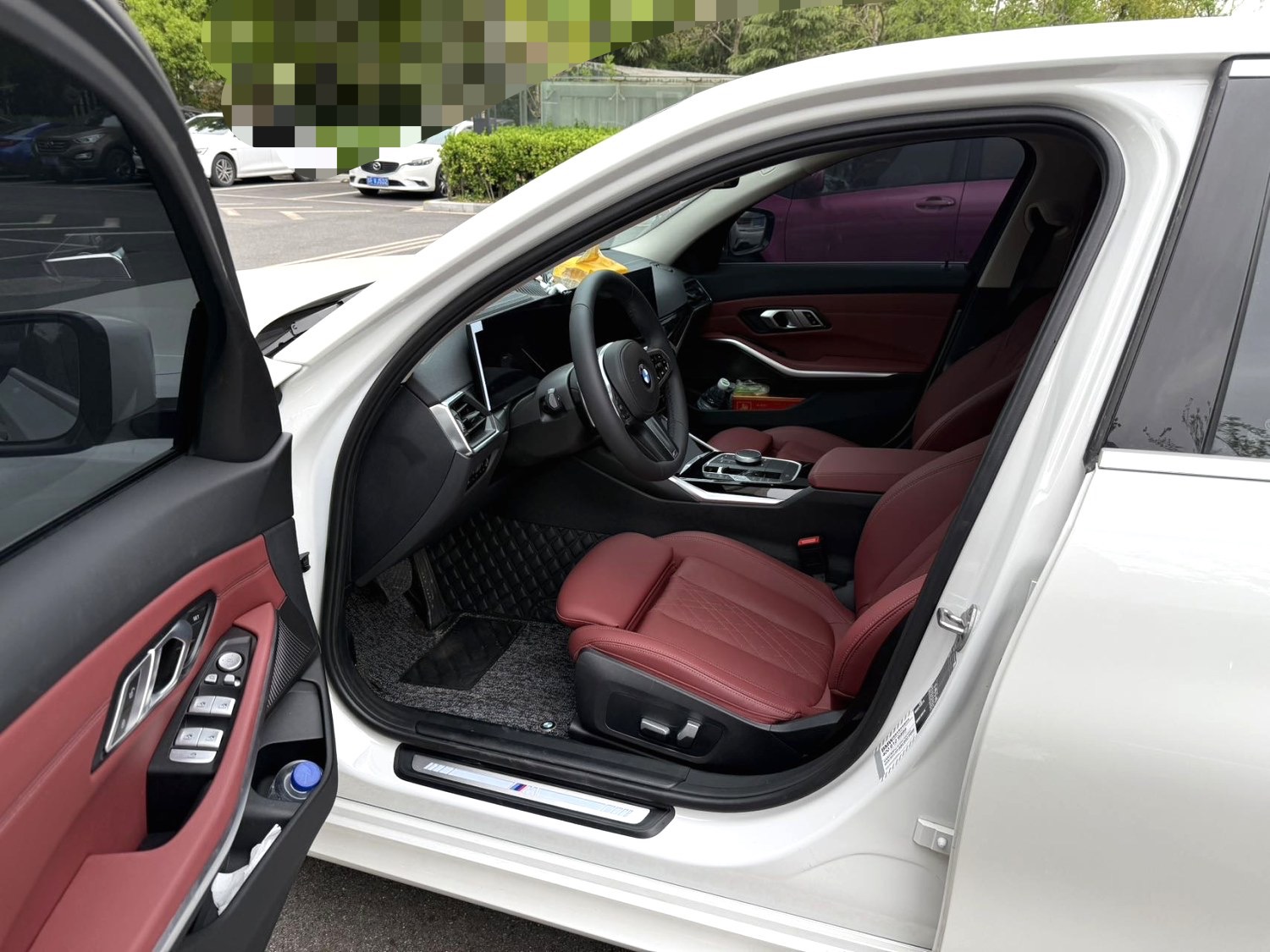 BMW 3 Series 2023 immagine di auto #2