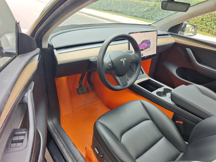 Tesla Model Y 2022 #4 Tesla Model Y 2022 car image #4