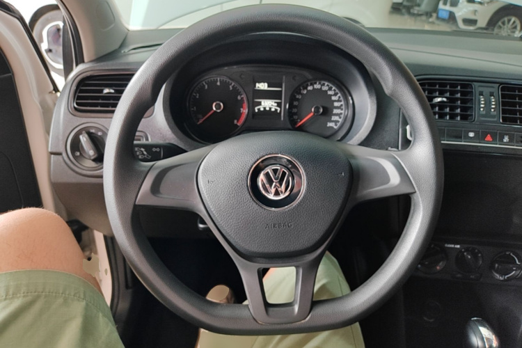 Volkswagen Polo 2019 #11 Volkswagen Polo 2019 car image #11