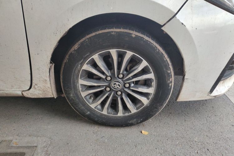 Toyota Corolla 2018 car image #3