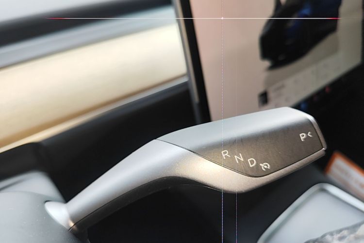 Tesla Model Y 2022 #14 Tesla Model Y 2022 car image #14