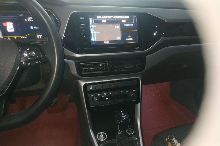 Volkswagen T-Cross 2021 car image #13