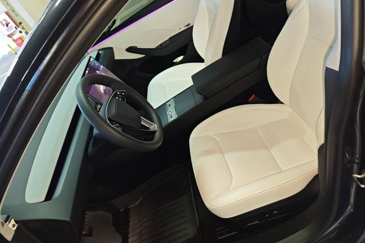 Tesla Model 3 2024 #19 Tesla Model 3 2024 car image #19