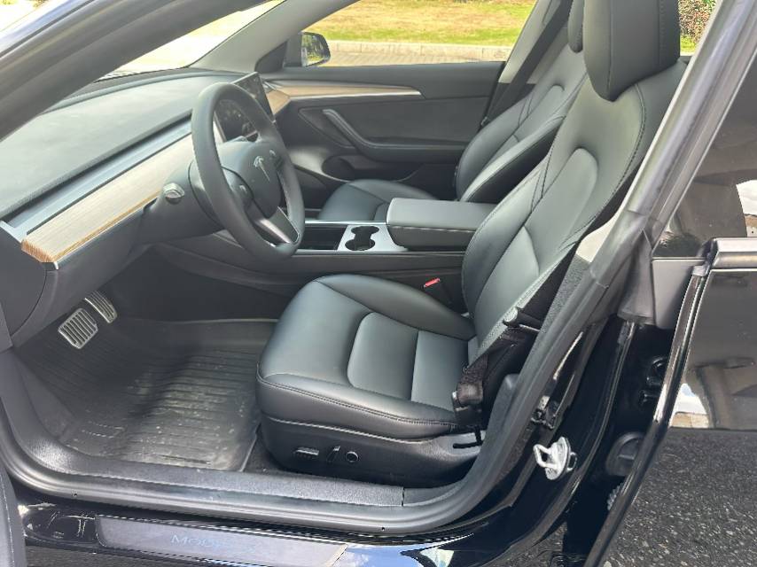 Tesla Model 3 2023 car image #7