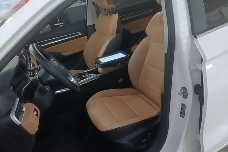GEELY Emgrand 2024 car image #19