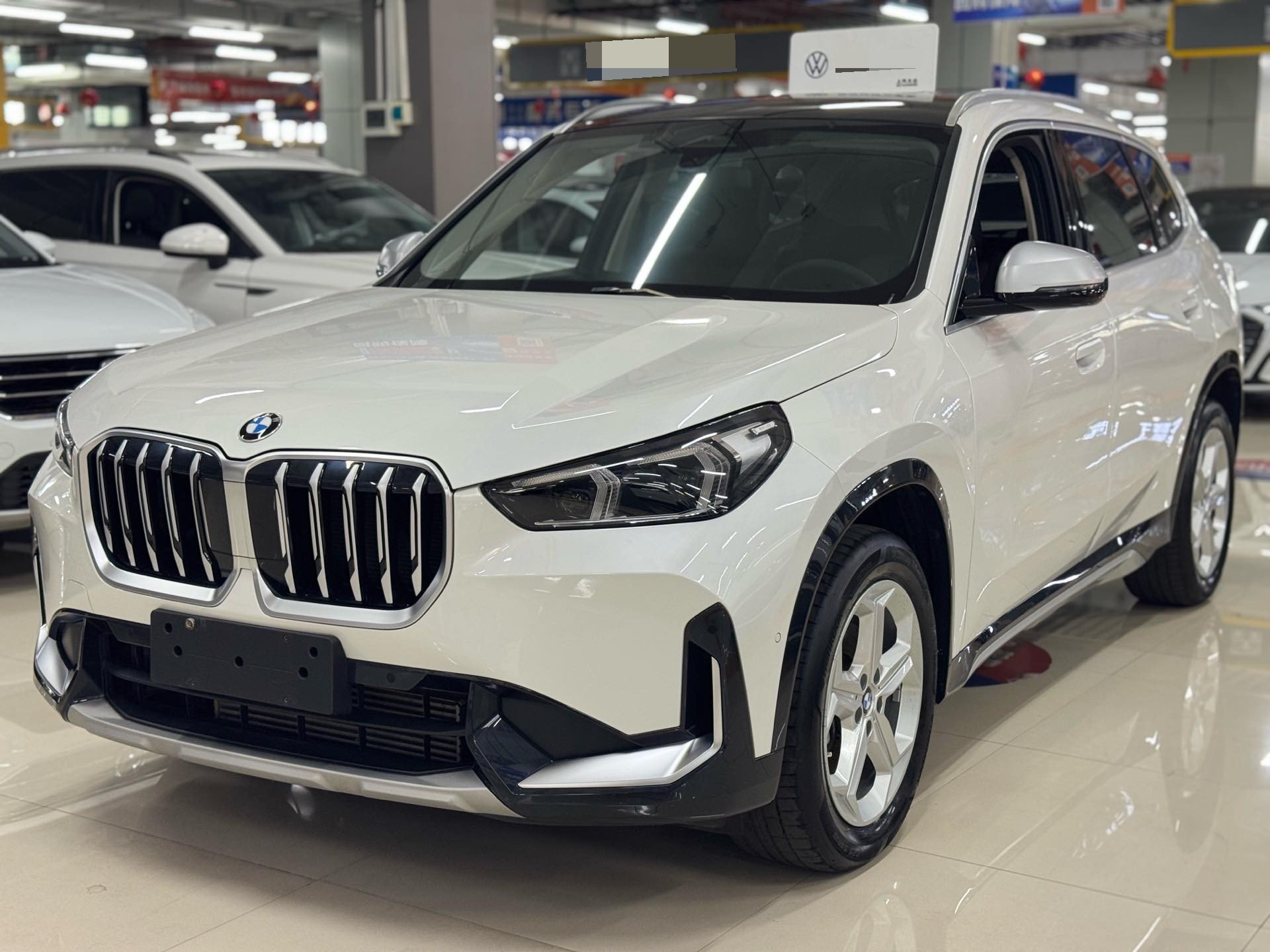 BMW X1 2023 BMW X1 2023 car image