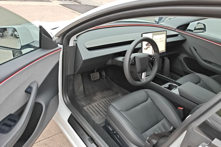 Tesla Model 3 2023 #16 Tesla Model 3 2023 car image #16