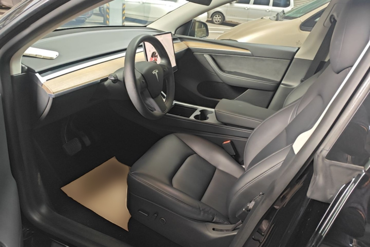 Tesla Model Y 2021 #19 Tesla Model Y 2021 immagine di auto #19