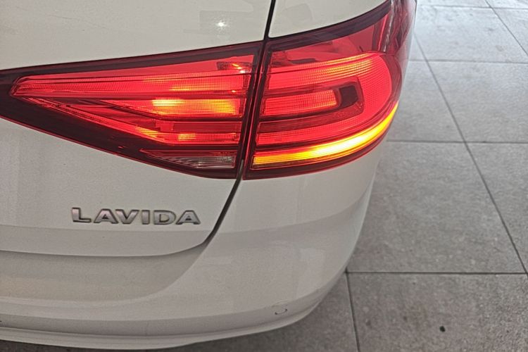 Volkswagen Lavida 2022 car image #8