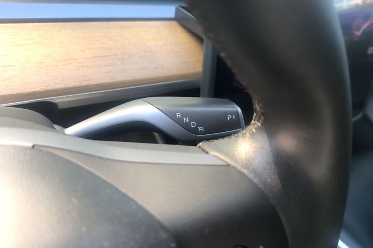 Tesla Model 3 2020 imagem de carro #14