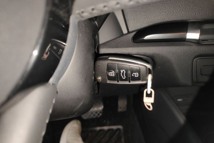 Audi A3 2020 car image #9