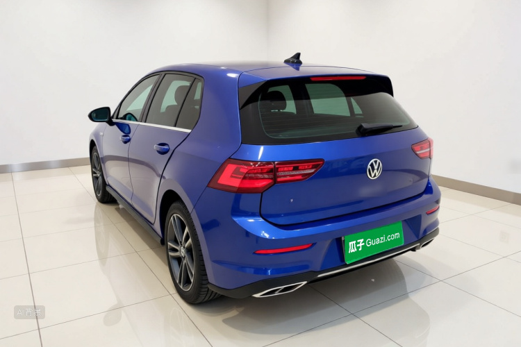 Volkswagen Golf 2021 car image #5