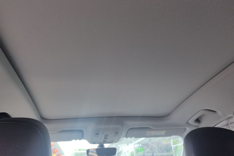 Audi Q3 2021 car image #19