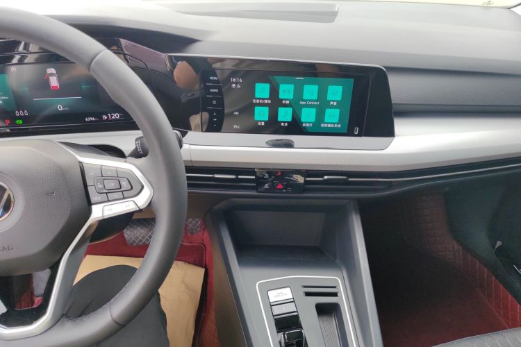 Volkswagen Golf 2022 imagen de coche #13