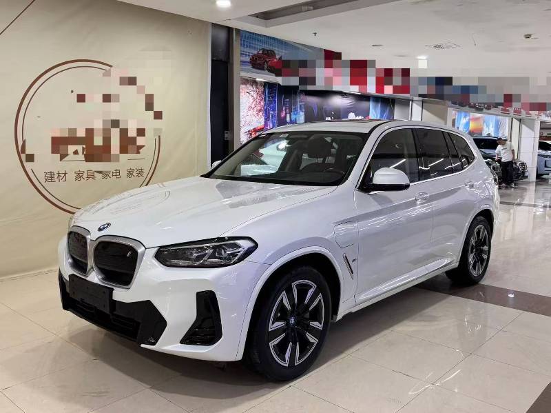 BMW iX3 2023 car image 