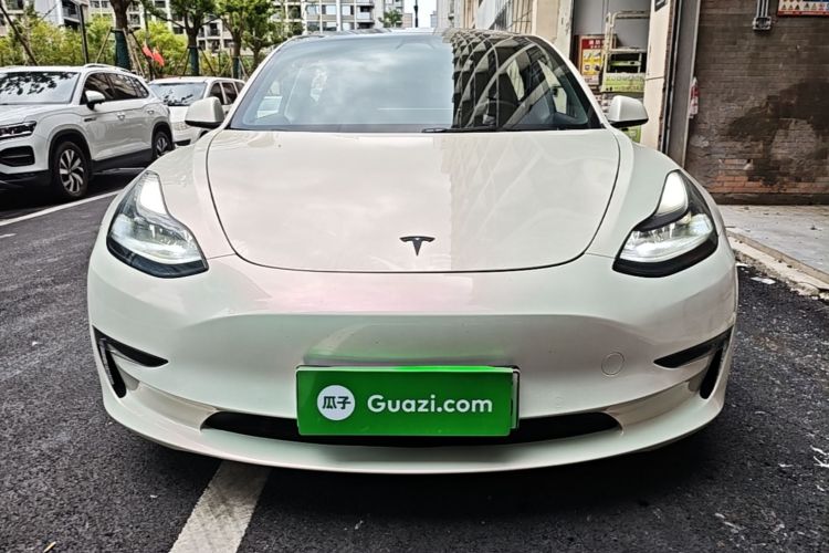 Tesla Model 3 2021 car image #3