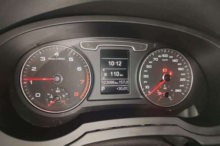 Audi Q3 2015 #12 Audi Q3 2015 car image #12
