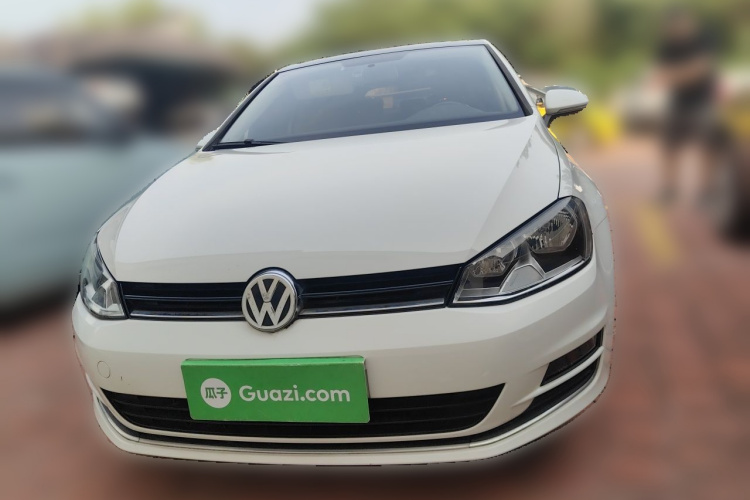 Volkswagen Golf 2014 car image #3