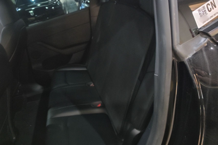 Tesla Model Y 2021 #13 Tesla Model Y 2021 car image #13