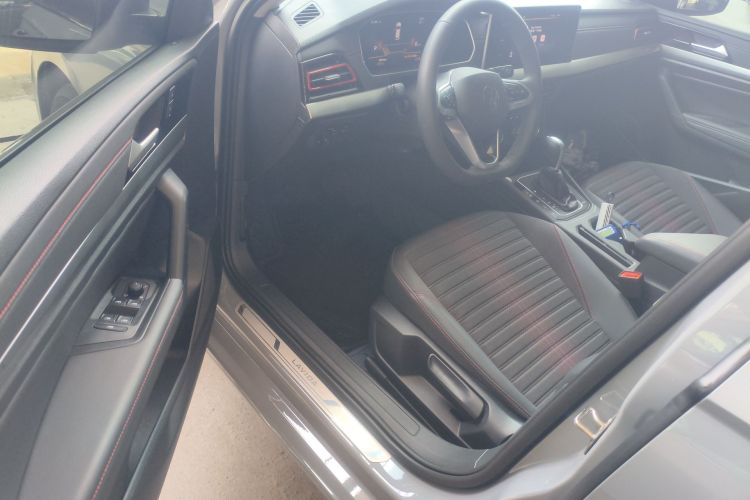 Volkswagen Lavida 2024 car image #16