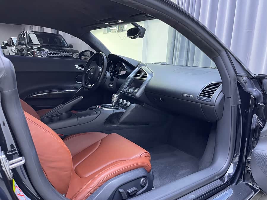 Audi R8 2009 car image #13