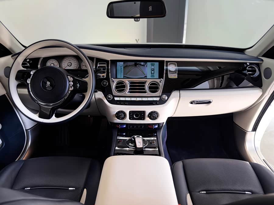 Denza Wraith 2018 car image #13