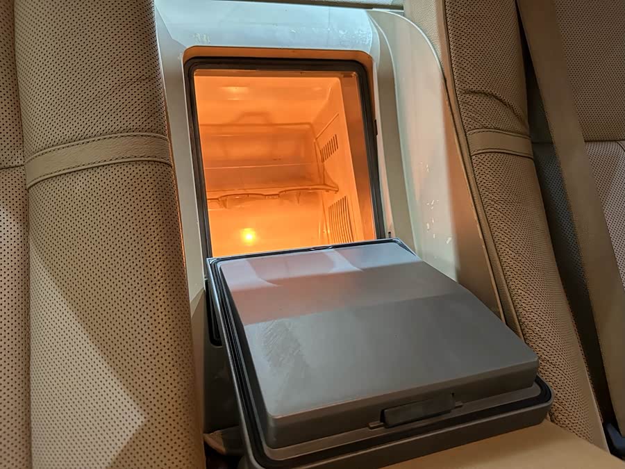 BMW 7 Series 2004 #13 BMW 7 Series 2004 car image #13