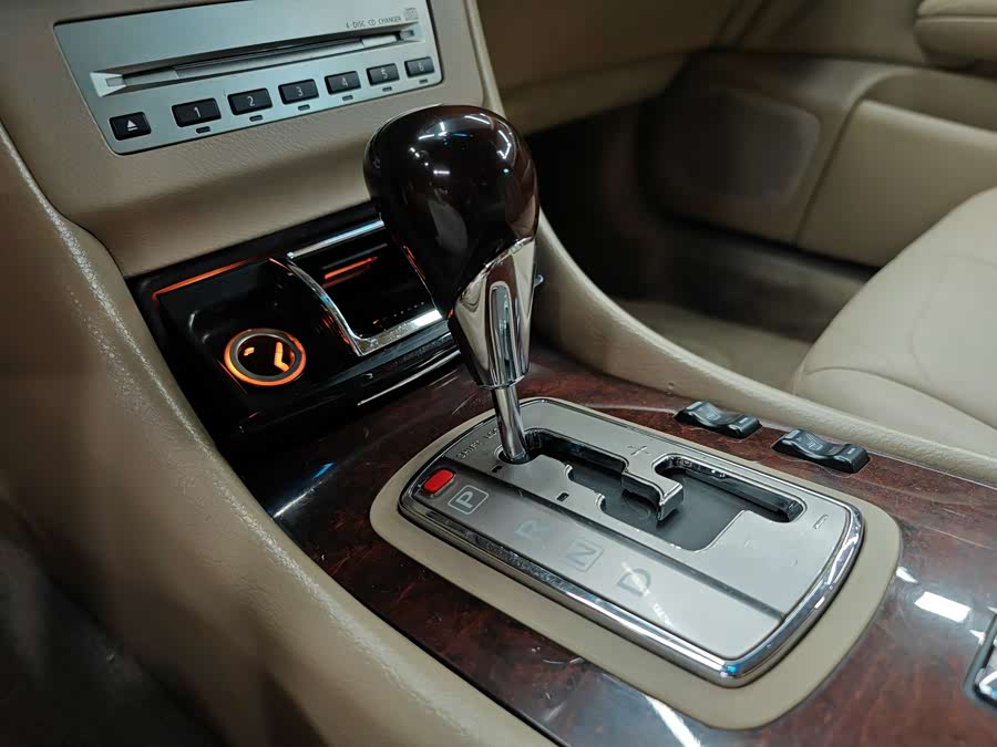 日产 CIMA 2004 汽车图片 #13