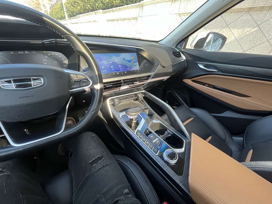 GEELY Tugella New Energy 2019 car image #13