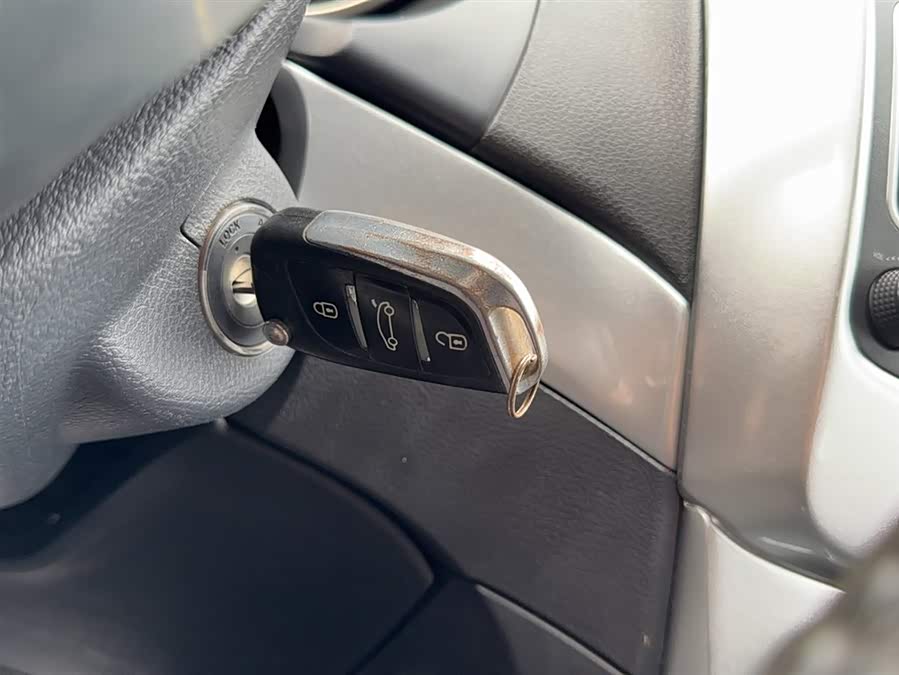 GEELY GX7 2016 car image #13