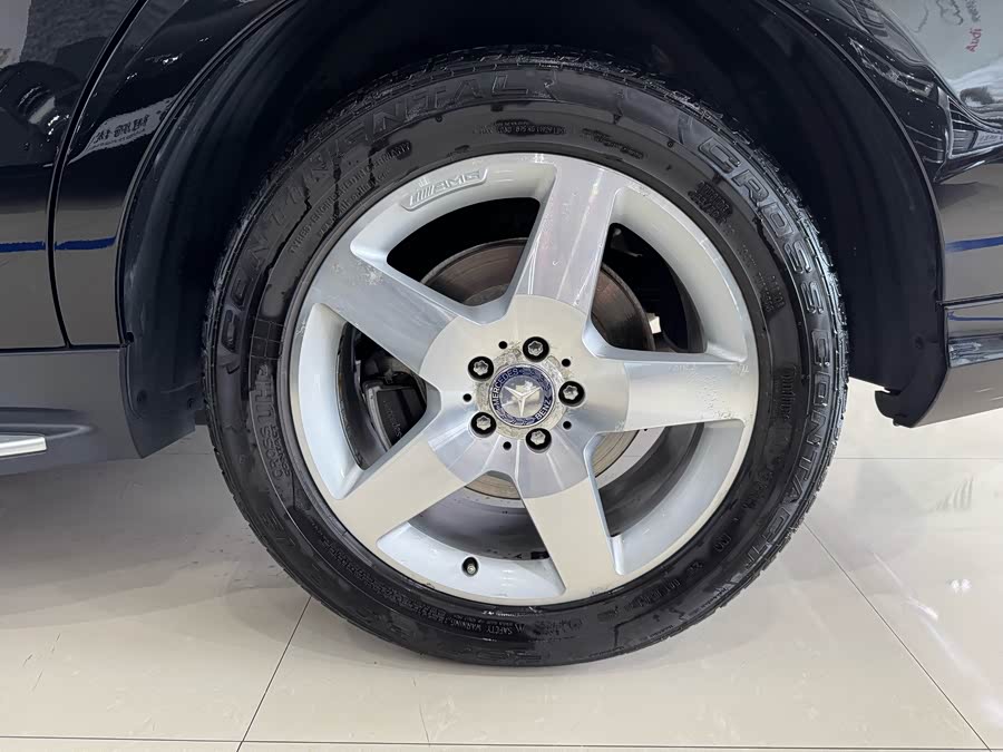 Mercedes-Benz M Class 2015 car image #13