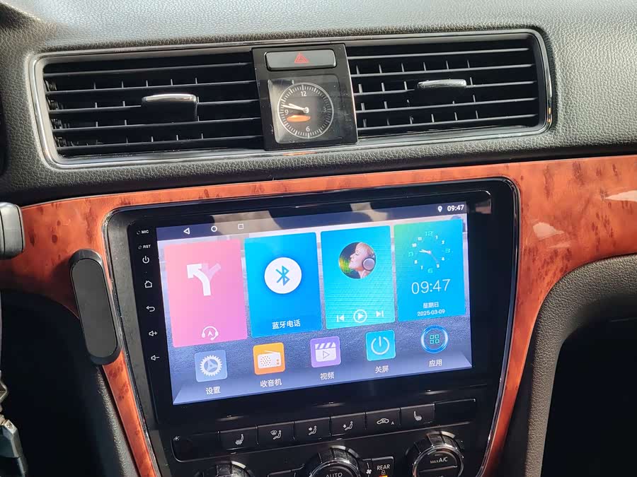 Volkswagen Passat 2015 car image #13