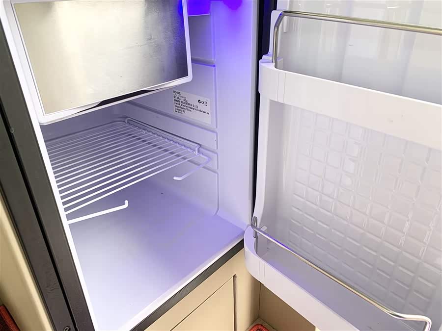 Toyota Coaster 2017 изображение автомобиля #13