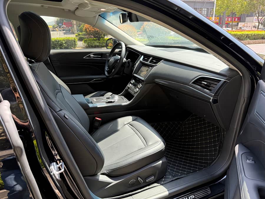 Ford Taurus 2018 car image #13