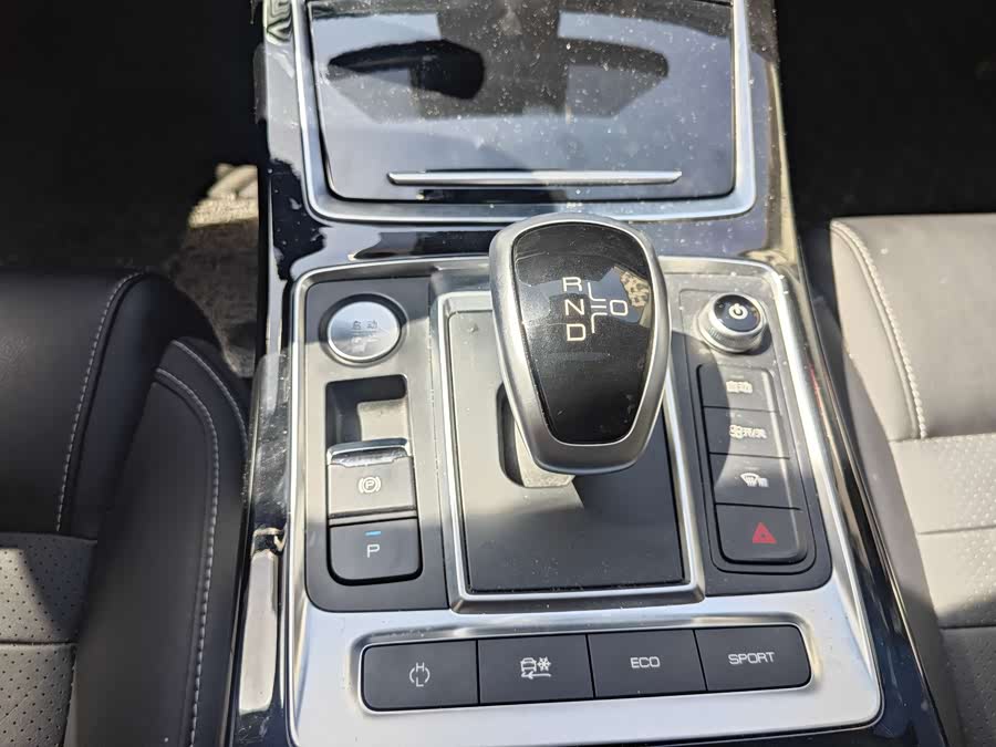 BYD Qin Pro New Energy 2020 #13 BYD Qin Pro New Energy 2020 car image #13