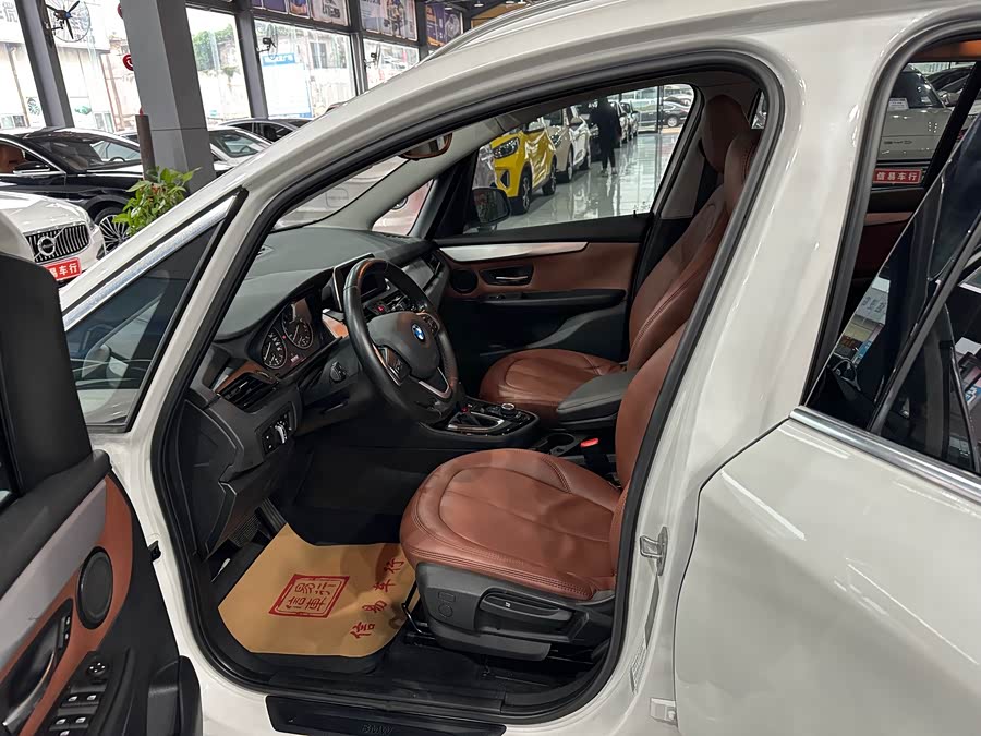 BMW 2 Series Gran Tourer 2017 car image #13