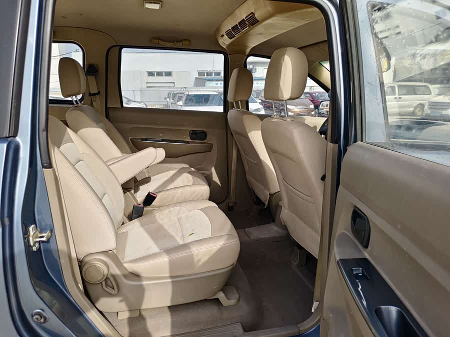 五菱汽车 五菱宏光 2014 汽车图片 #13