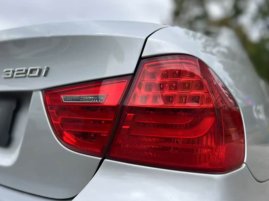 BMW 3 Series (Imported) 2010 #13 BMW 3 Series (Imported) 2010 car image #13