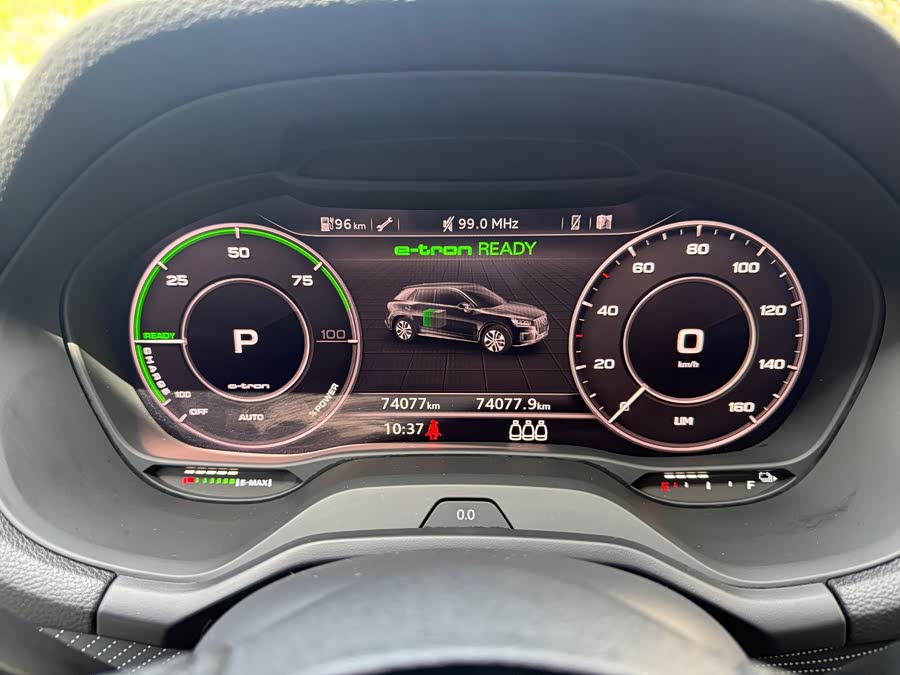 Audi Q2L e-tron 2020 #13 Audi Q2L e-tron 2020 car image #13