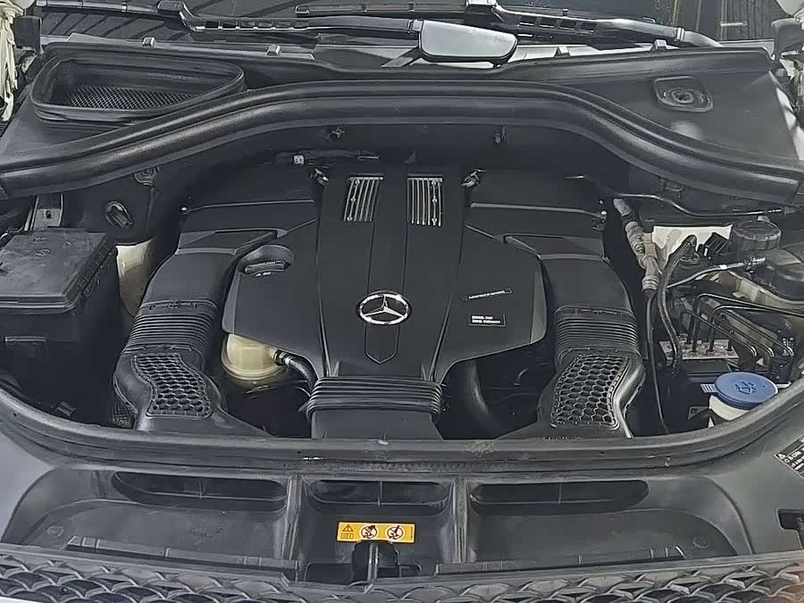 Mercedes-Benz GL Class 2016 immagine di auto #13