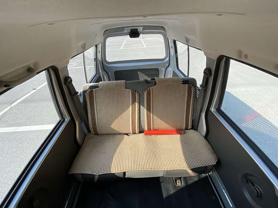 2020 car image #13