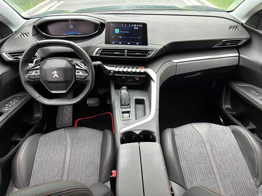 Peugeot 5008 2018 car image #13