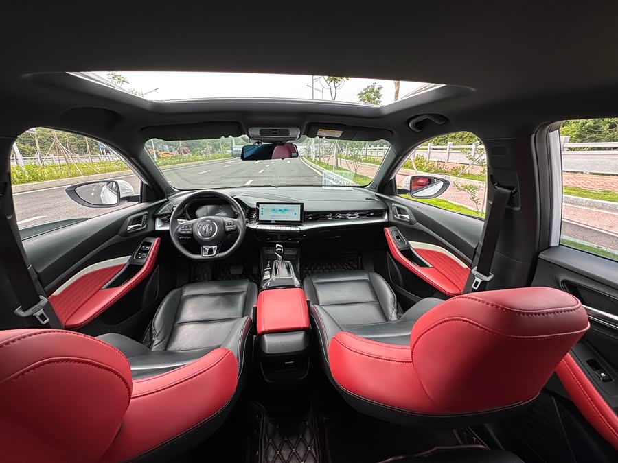 GEELY Coolray 2025 car image #13
