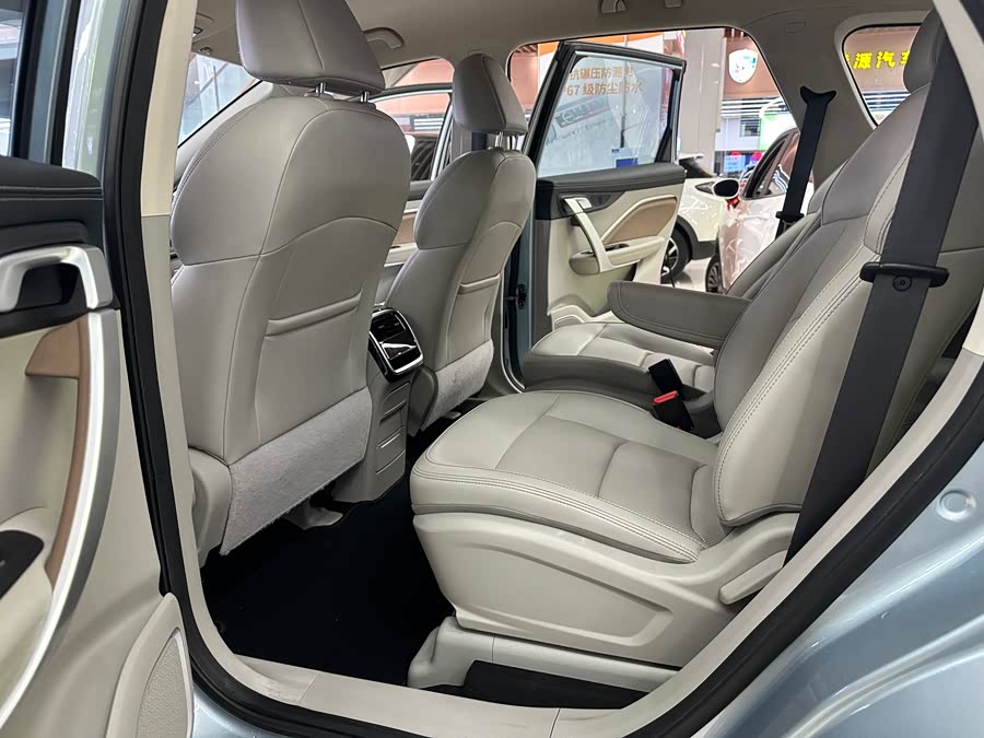 GEELY JiaJi New Energy 2021 car image #13