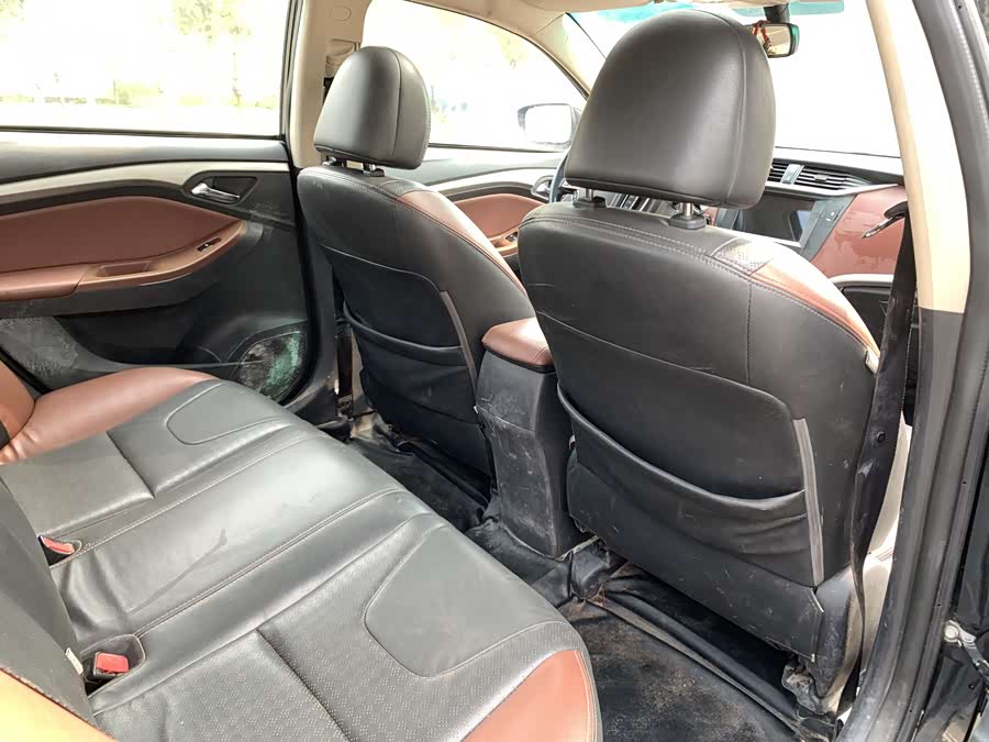 BYD G5 2015 car image #13