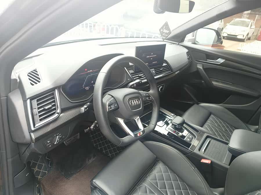 Audi SQ5 2023 immagine di auto #13
