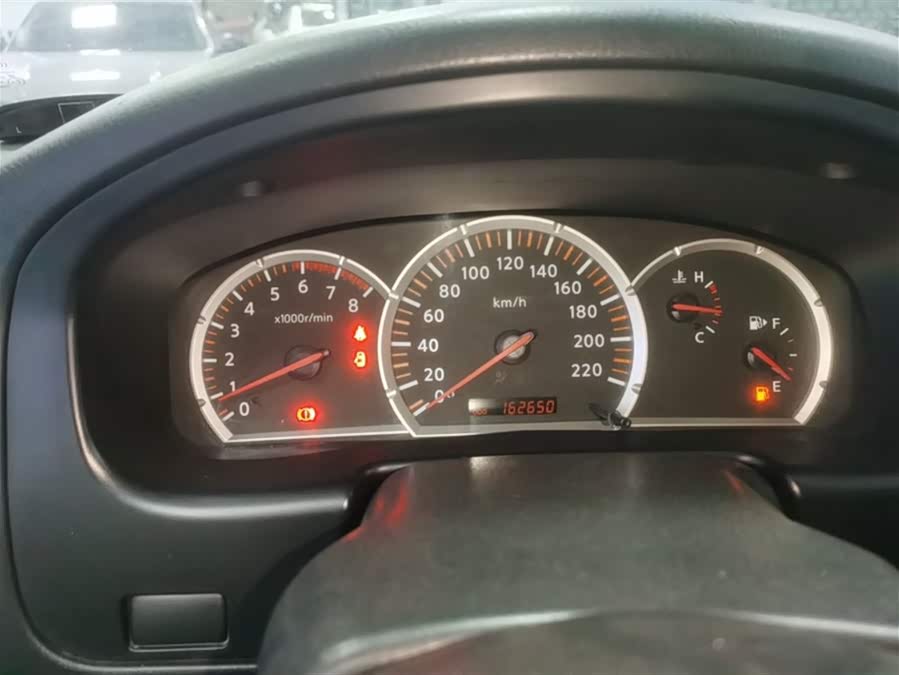 日产 日产帕拉丁 2013 汽车图片 #13